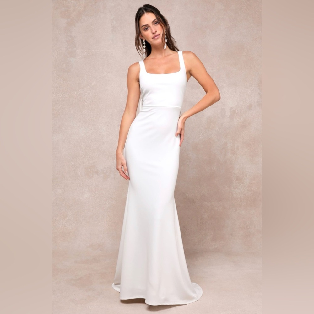 Lulu’s White dress with Bow